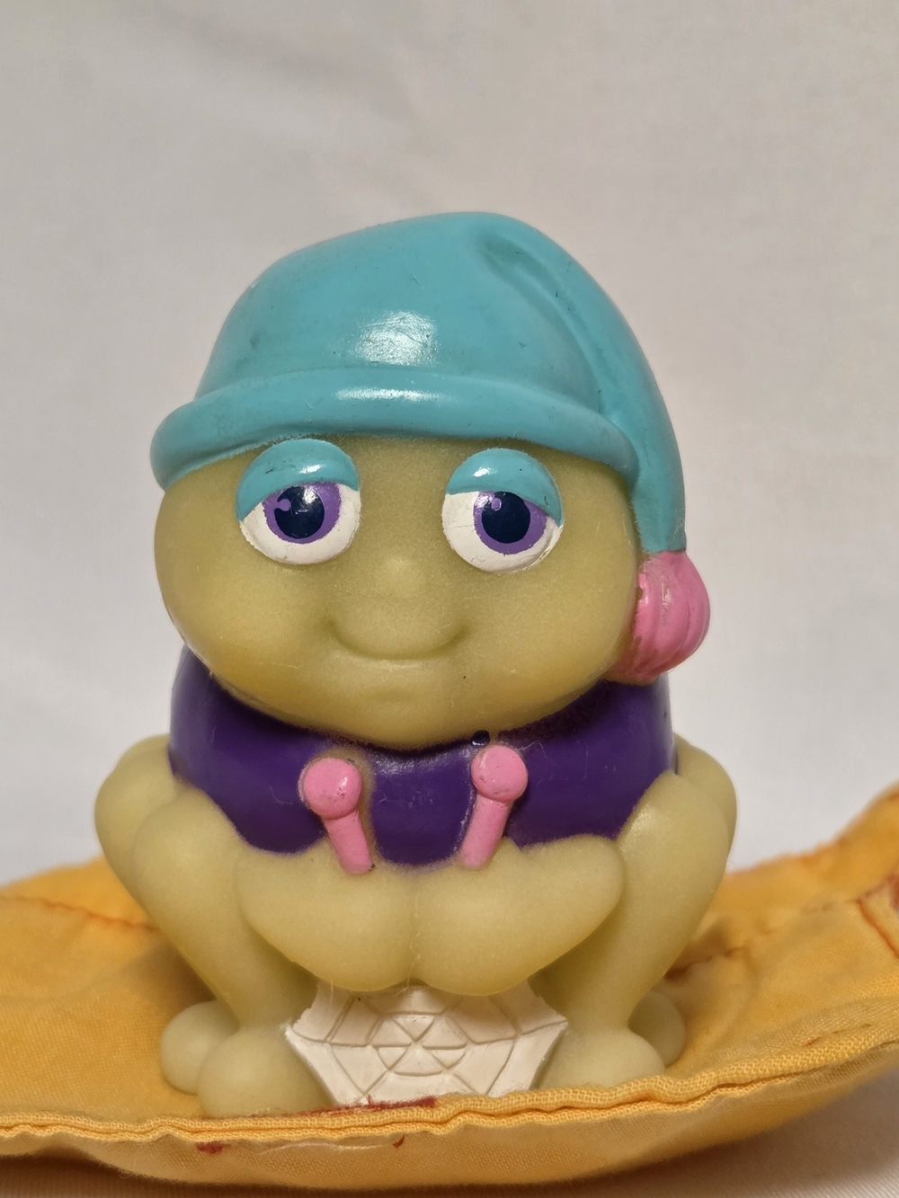 Vintage Hasbro Playskool 1985 Glo Friends Glo Spider with Sleeping Sack
